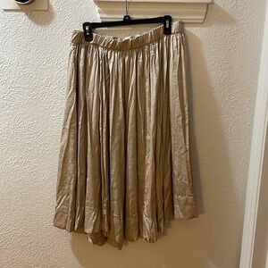 Silky soft polyester skirt
